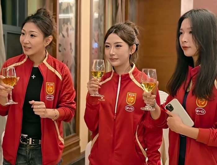 开云app-得花钱买票!中日男足决战来了,安东尼奥有预案,拜合拉木引热议|U23|国足|乌兹别克足球|中国亚洲杯|中国男足_新浪体育_新浪新闻