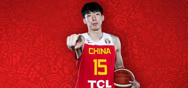 开云app-狂砍双20的周琦!三年前的罪人 如今的男篮支柱